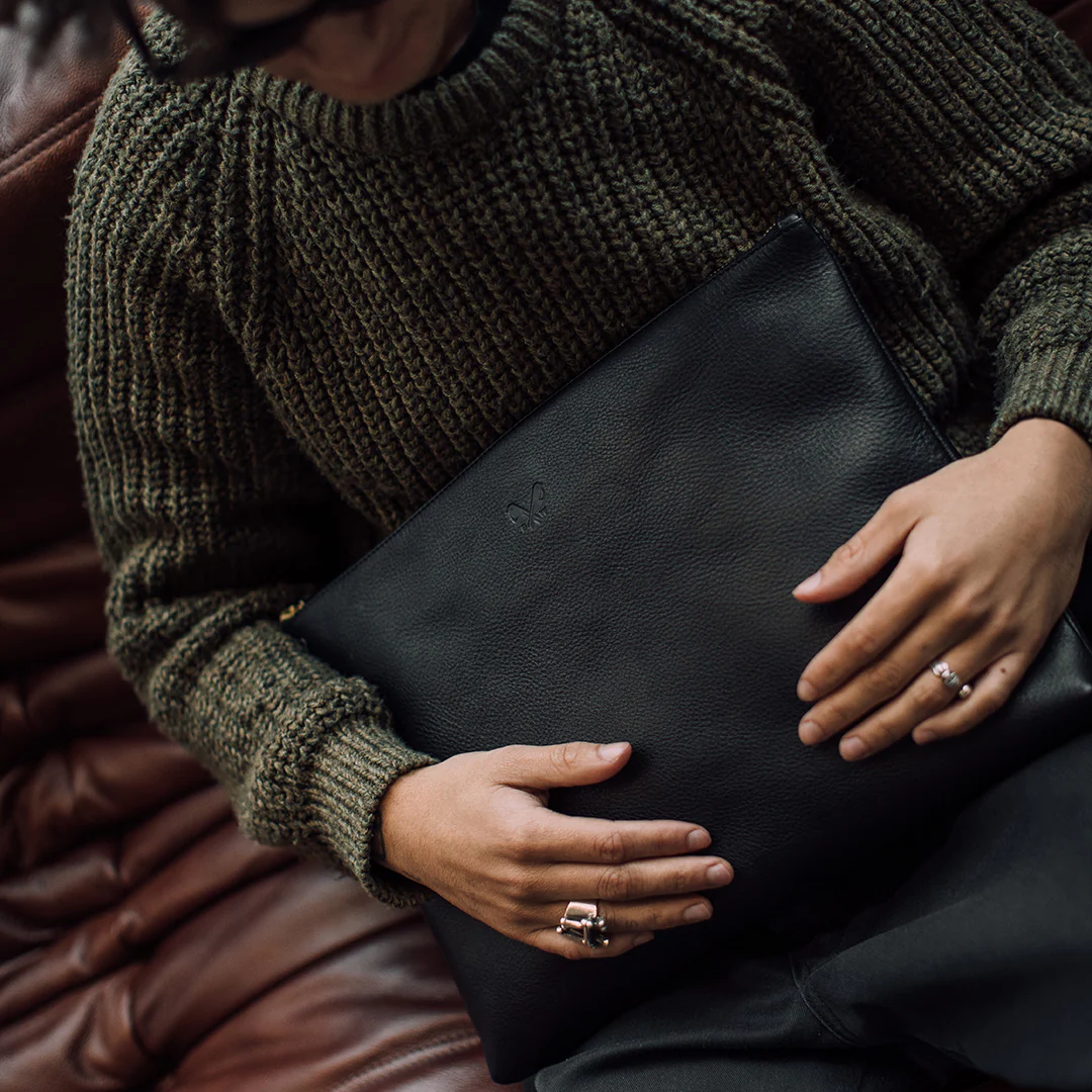 Flight Folio - Black Leather - Image 10