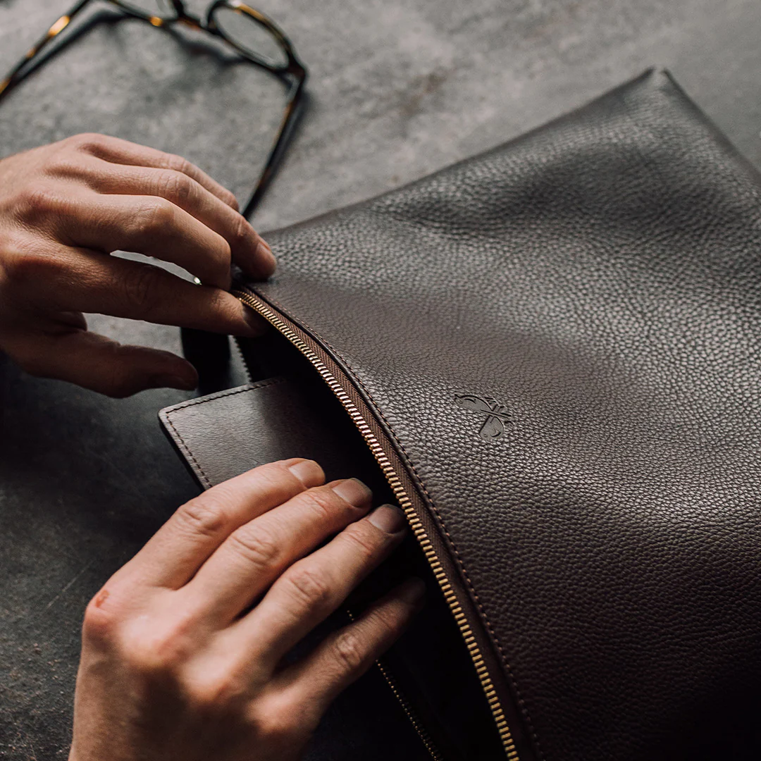 Flight Pouch - Brown Leather - Image 10