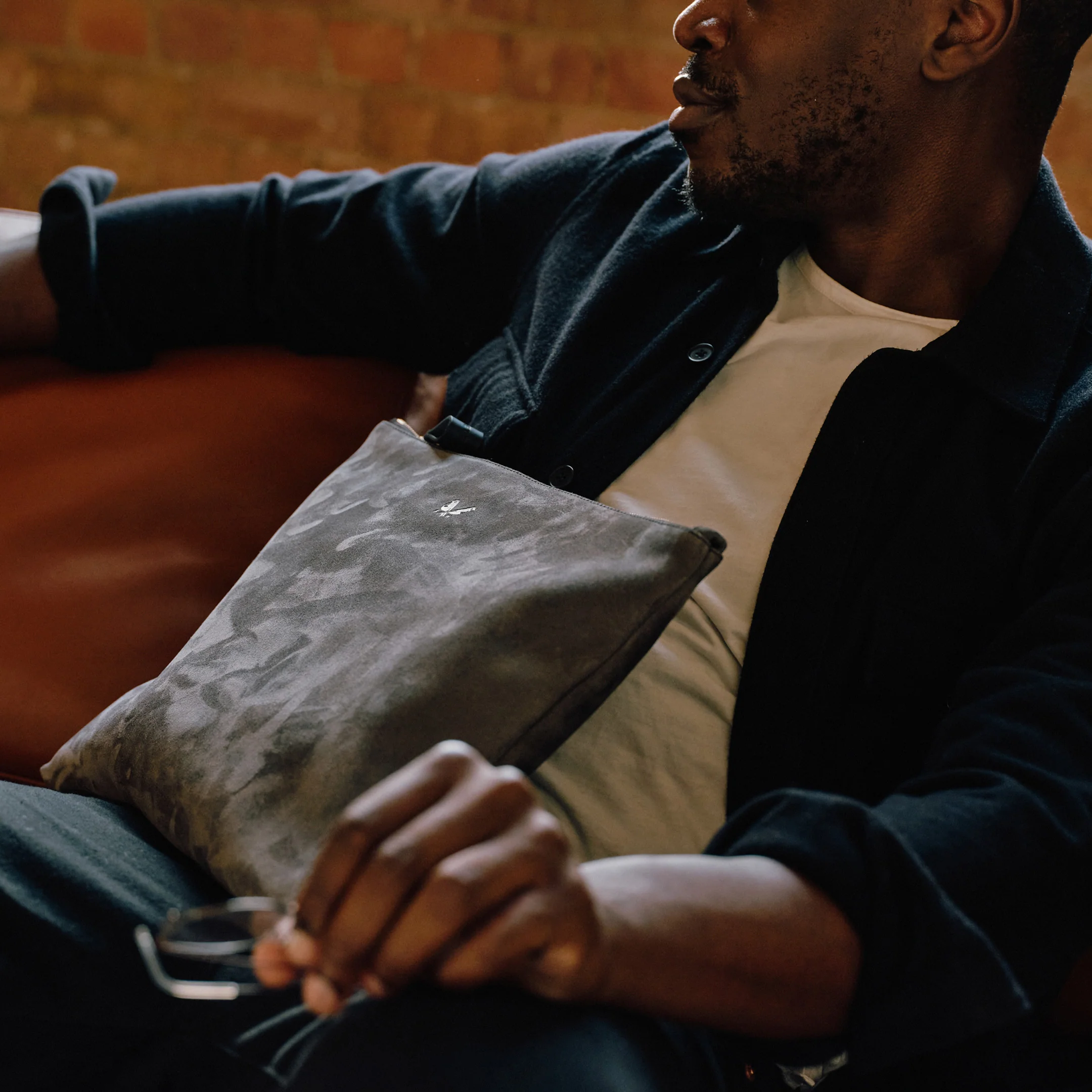 Suede Flight Folio - Storm Grey - Image 11