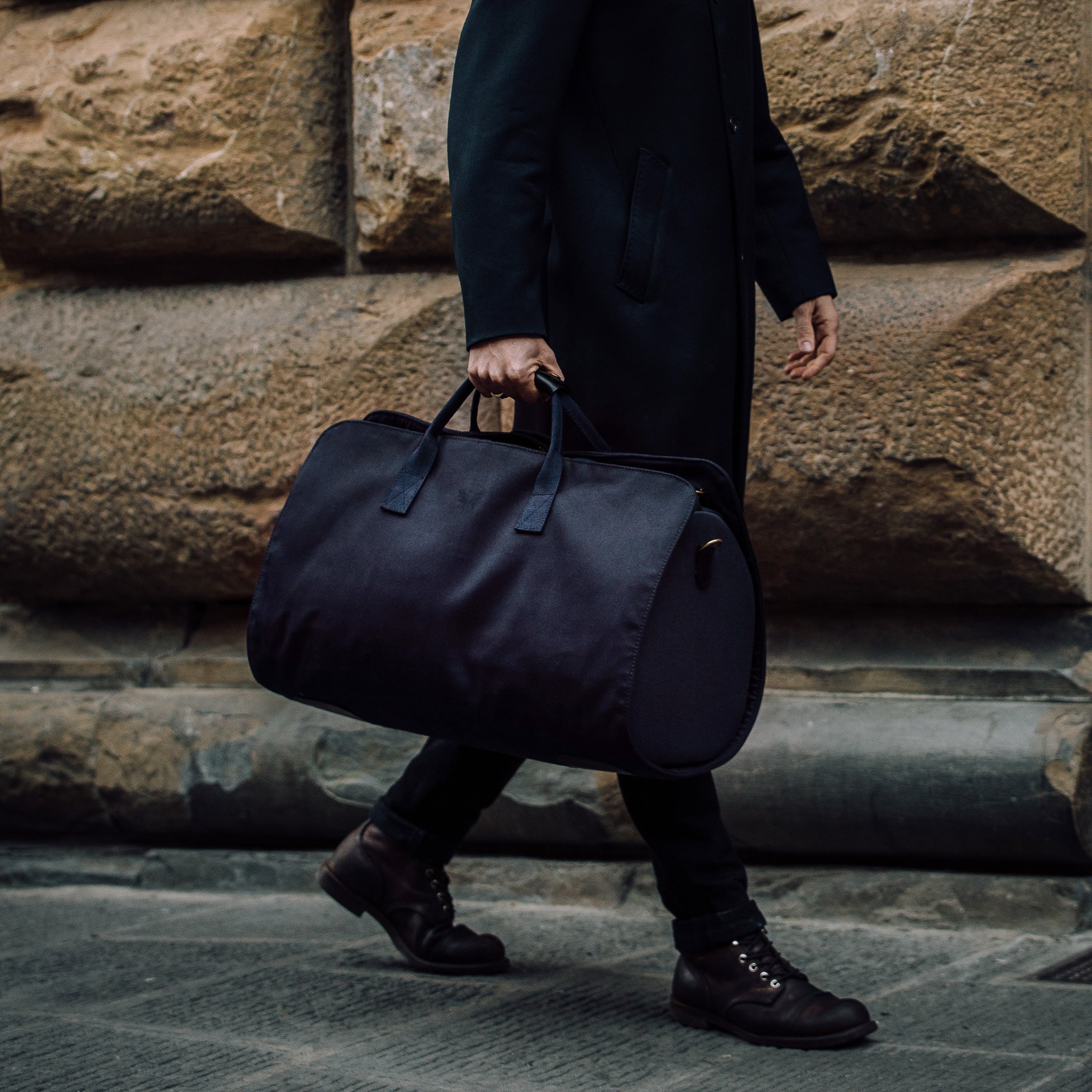 S.C Holdall - Navy - Image 12