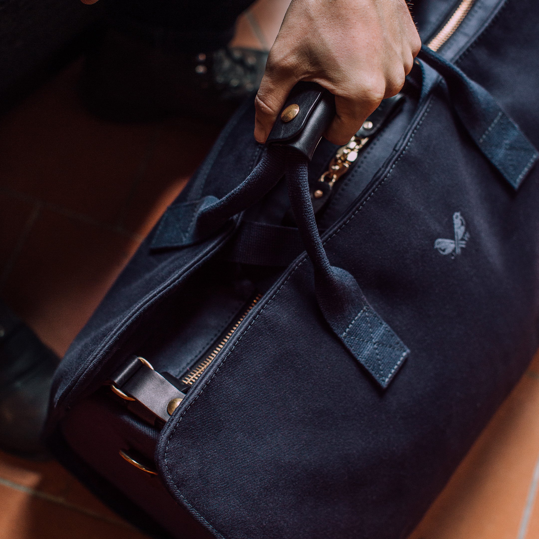S.C Holdall - Navy - Image 14