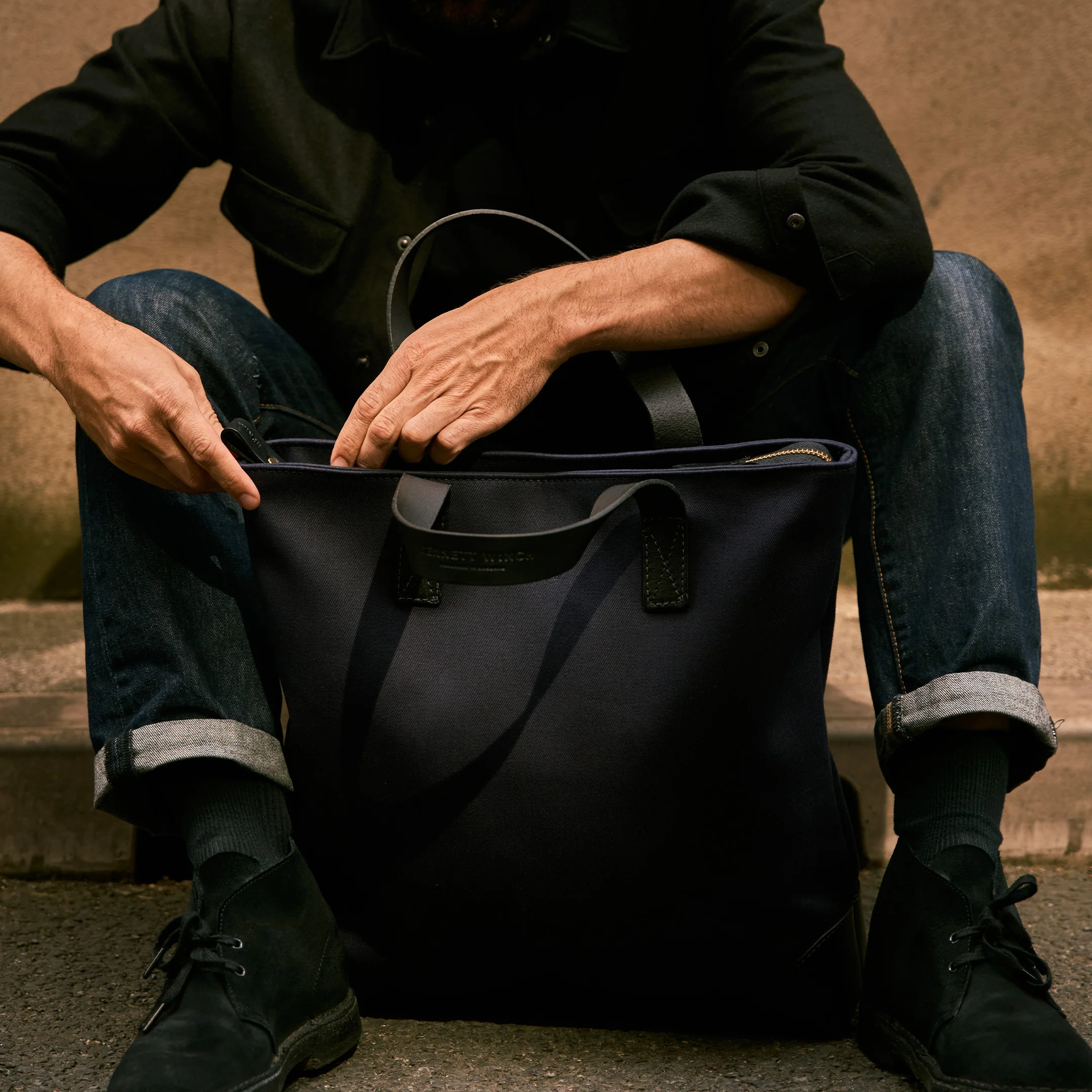 Tote - Navy - Image 12