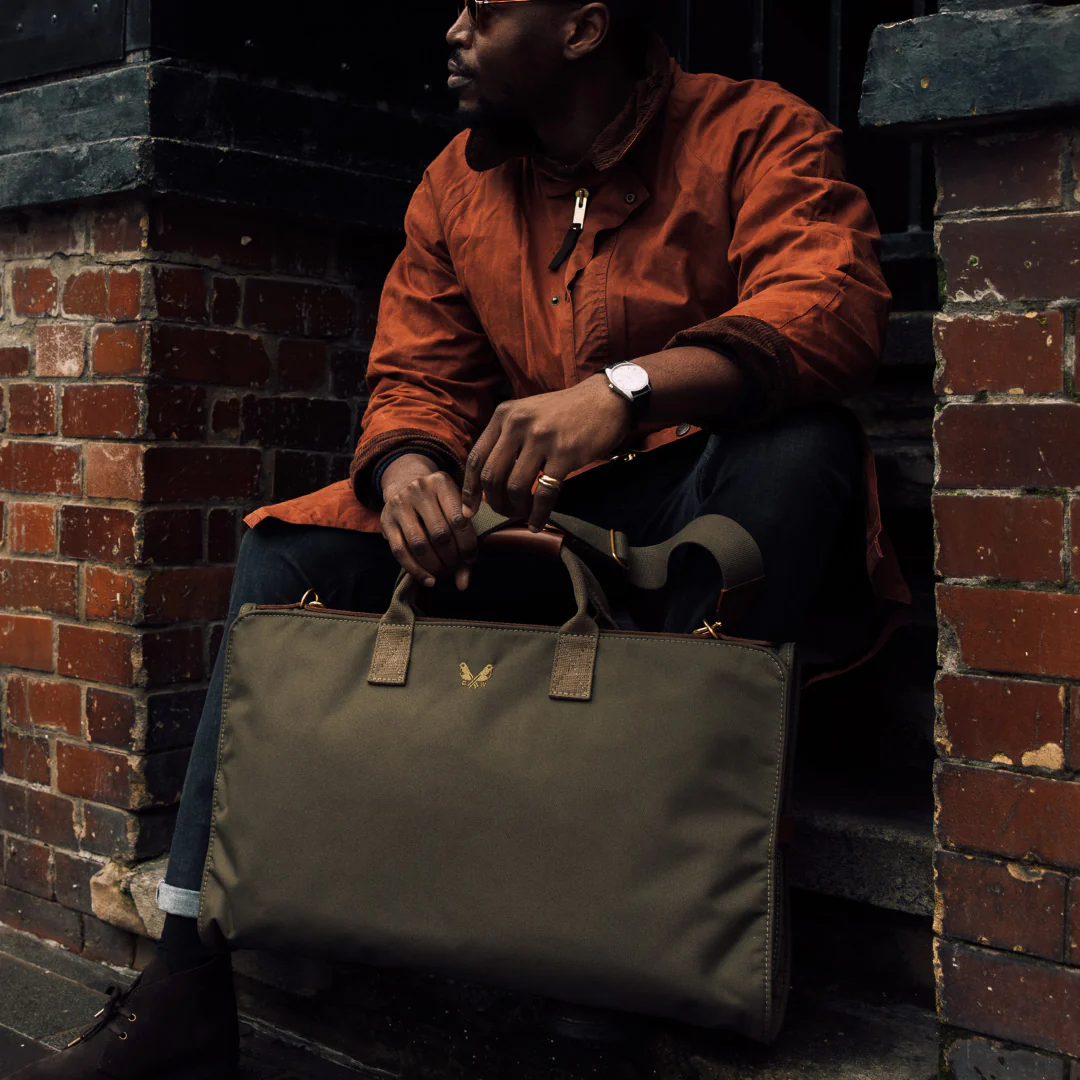 Trifold - Olive - Image 17