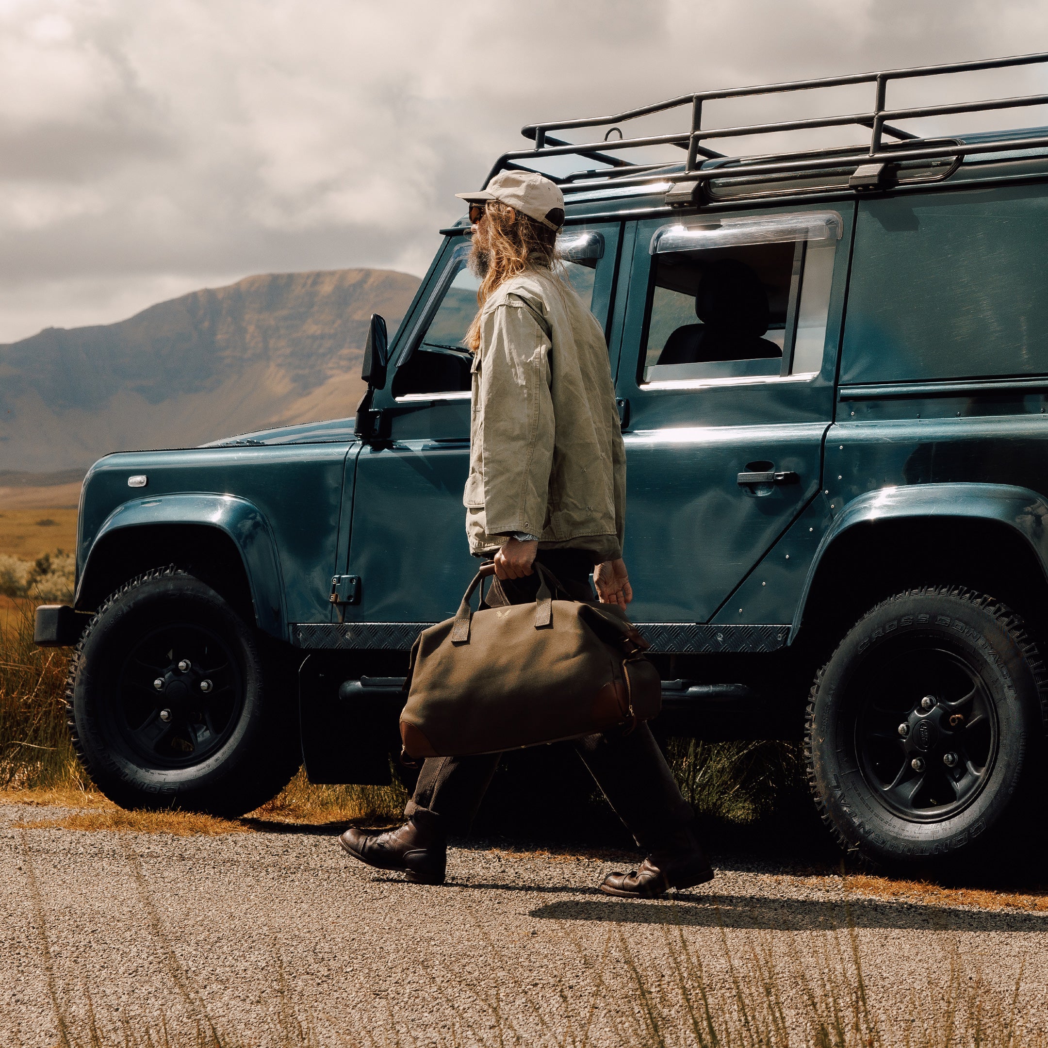 Weekender - Olive - Image 14