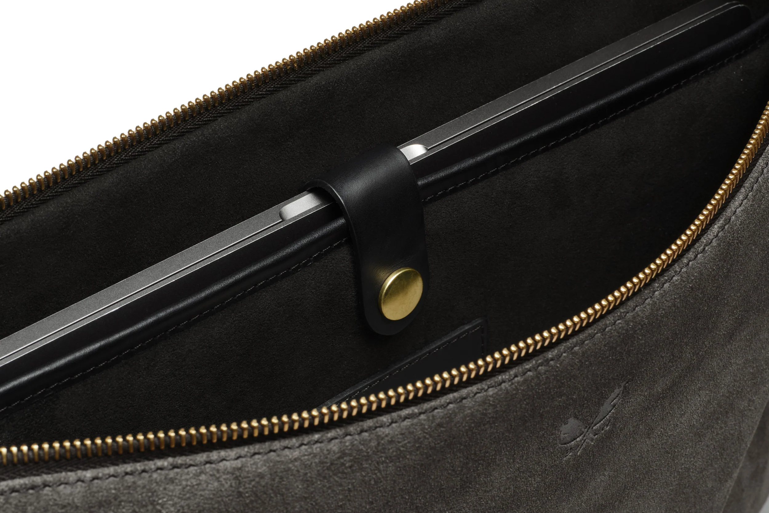 Suede Flight Folio XL - Storm Grey - Image 7